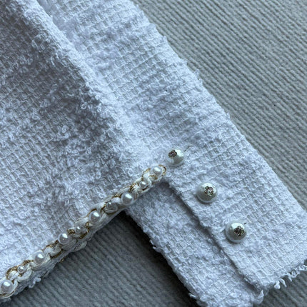 Chanel 25P Cardigan White Tweed With Pearl 234889