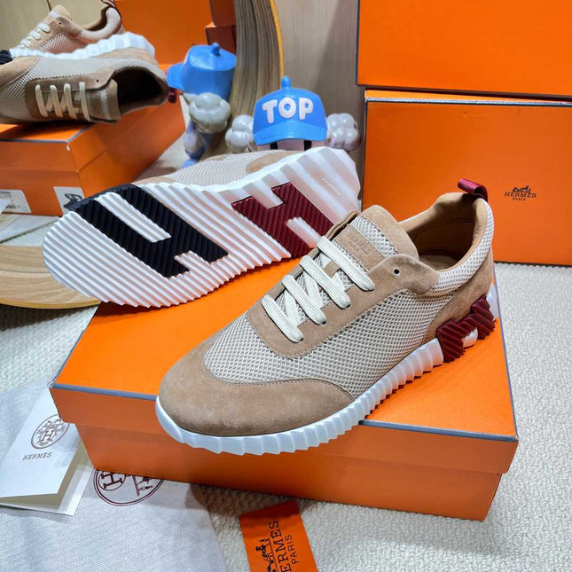 BOUNCING SNEAKER IN PEANUT BROWN SUEDE AND WHITE KNIT