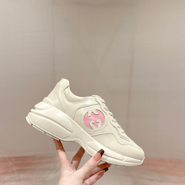 GG RHYTON TRAINER WHITE CALFSKIN WITH NAVY LOGO