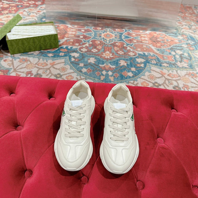 GG RHYTON TRAINER WHITE CALFSKIN WITH APPLE MOTIF