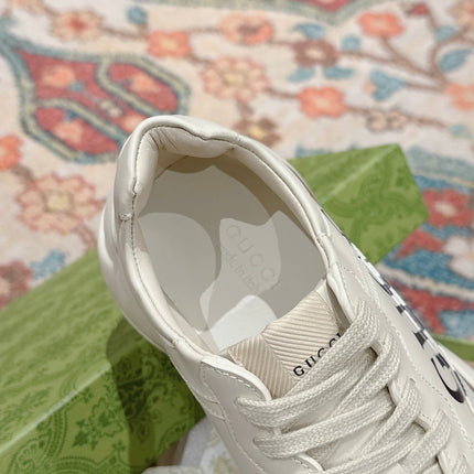 GG RHYTON TRAINER WHITE CALFSKIN WITH BEAR MOTIF