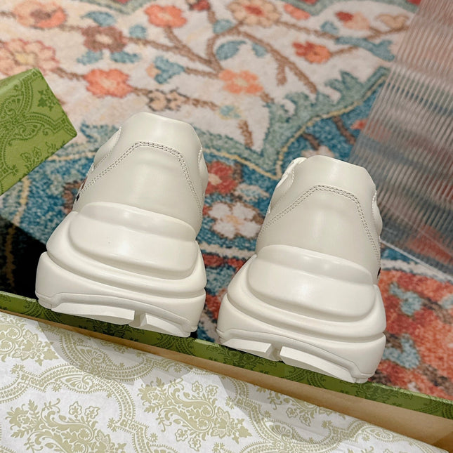 GG RHYTON LOGO TRAINER WHITE CALFSKIN WITH TIGER MOTIF