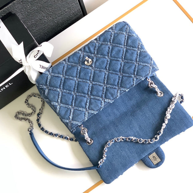 CC MINI 25 CLASSIC BAG IN BLUE COBALT DENIM