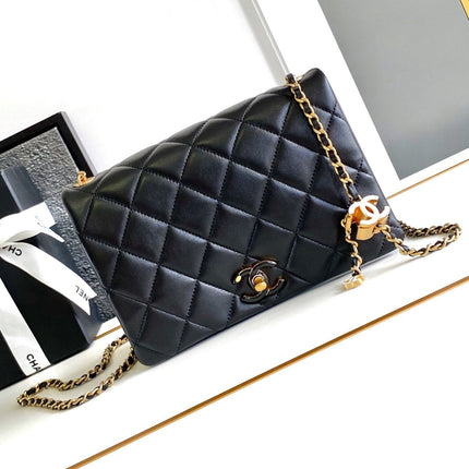 CC MINI 22 HANDBAG IN BLACK CALFSKIN GOLD HARDWARE