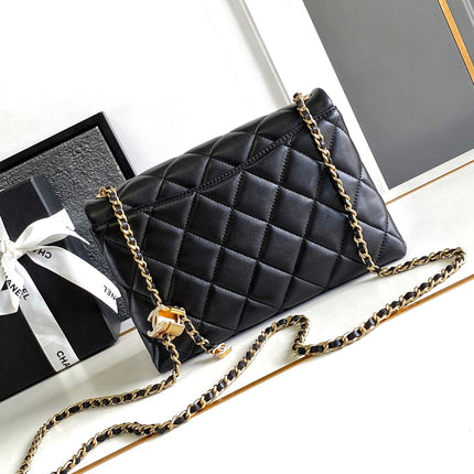 CC MINI 22 HANDBAG IN BLACK CALFSKIN GOLD HARDWARE