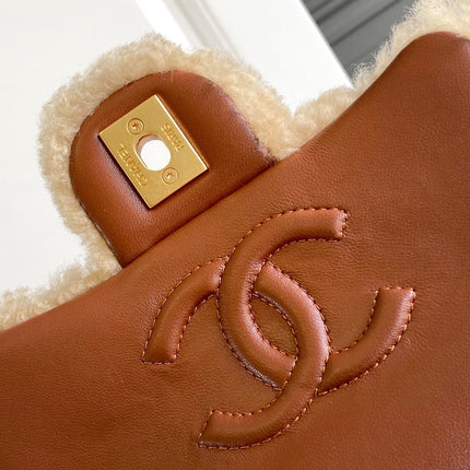 CHANEL 25S FLAP BAG 18 CM IN BEIGE WOOL AND BROWN LAMBSKIN
