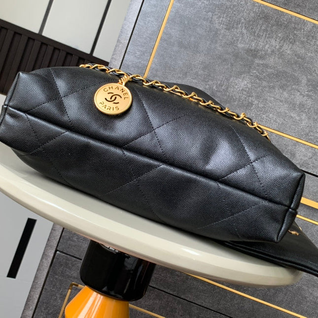 CHANEL BAG 25S 37 CM IN BLACK LAMBSKIN WITH GOLD HARDWARE