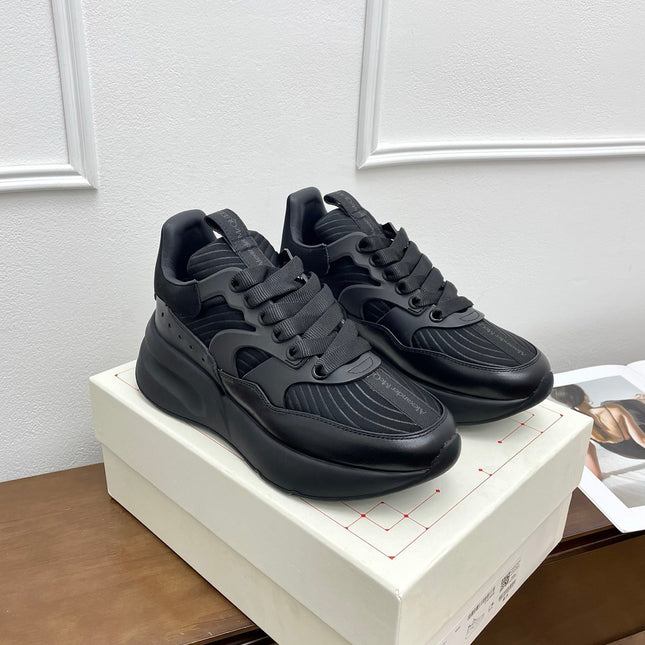 OVERSIZED RUNNER SNEAKERS IN BLACK CALFSKIN AND FABRIC