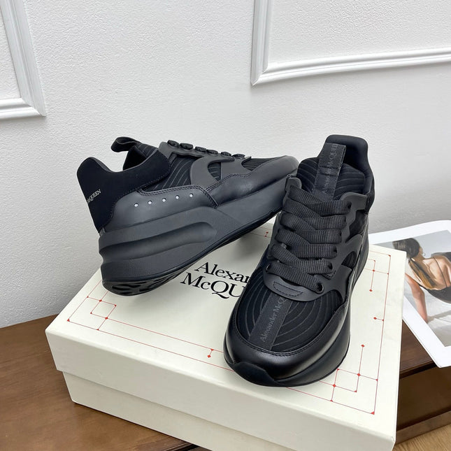 OVERSIZED RUNNER SNEAKERS IN BLACK CALFSKIN AND FABRIC