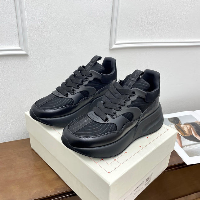 OVERSIZED RUNNER SNEAKERS IN BLACK CALFSKIN AND FABRIC