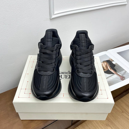 OVERSIZED RUNNER SNEAKERS IN BLACK CALFSKIN AND FABRIC