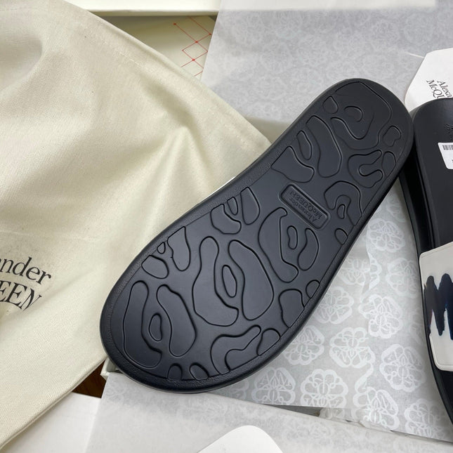 SLIDES SANDAL IN BLACK TPU WHITE STRAP WITH 3D LOGO