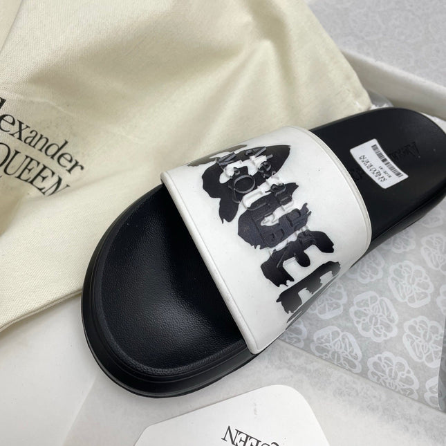 SLIDES SANDAL IN BLACK TPU WHITE STRAP WITH LOGO GRAPHIC