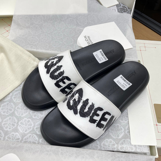 SLIDES SANDAL IN BLACK TPU WHITE STRAP WITH LOGO GRAPHIC