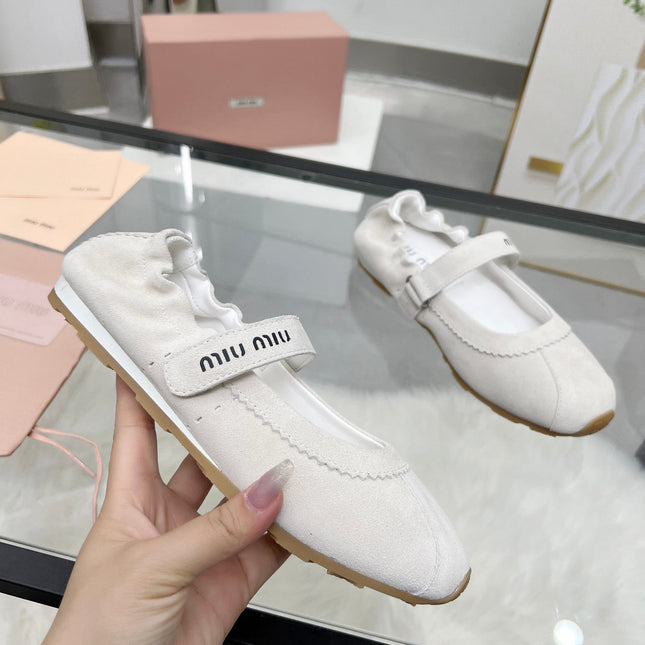 RUCHES NAPPA BALLERINAS IN OFF WHITE SUEDE