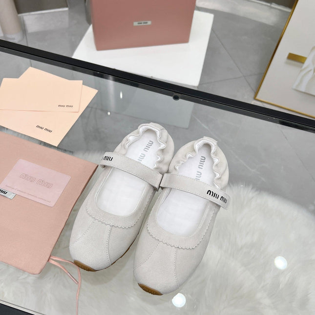 RUCHES NAPPA BALLERINAS IN OFF WHITE SUEDE