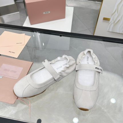 RUCHES NAPPA BALLERINAS IN OFF WHITE SUEDE