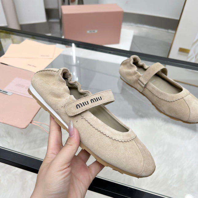 RUCHES NAPPA BALLERINAS IN BEIGE SUEDE