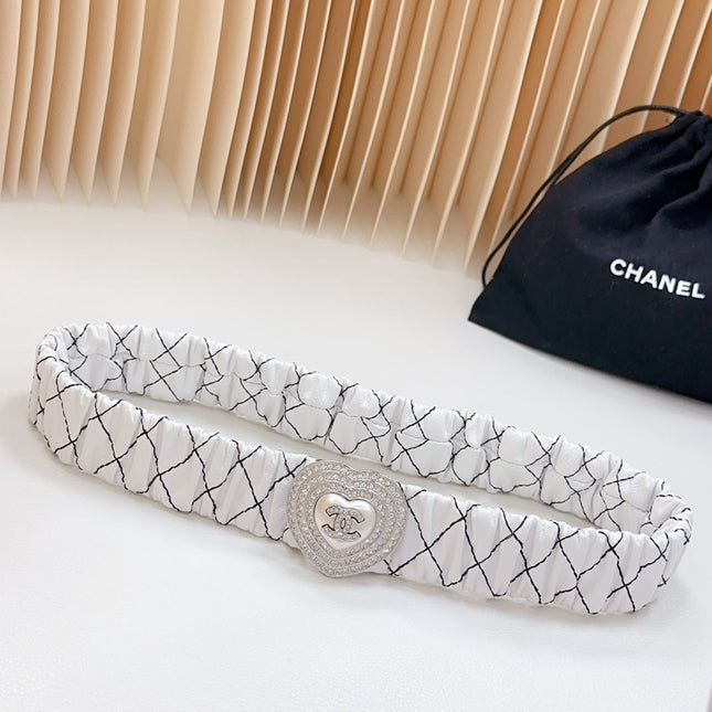 CC ELASTIC 30 MM BELT HEART BUCKLE IN WHITE EMBROIDERED CALFSKIN GOLD HARDWARE ATTACH RHINSTONES
