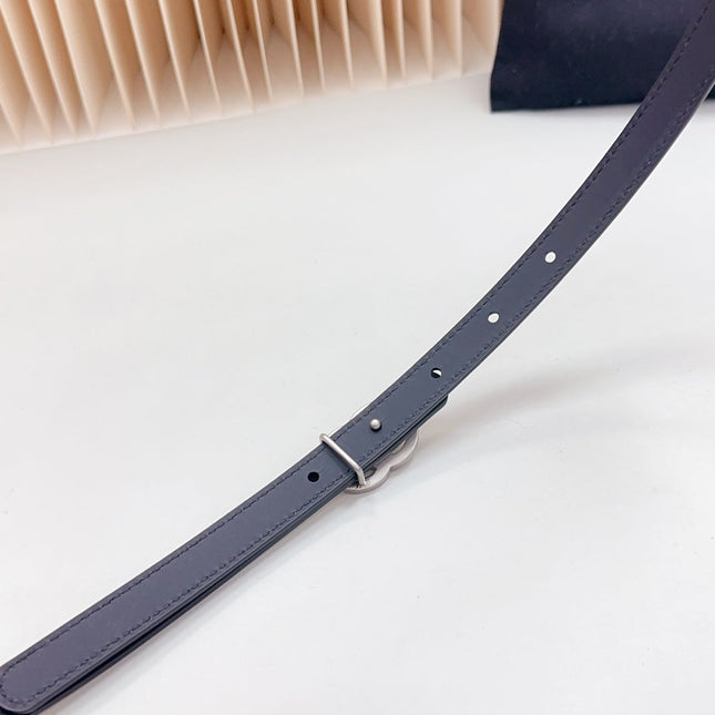 CC BELT 15 MM IN WHITE CALFSKIN WITH SILVER HARDWARE