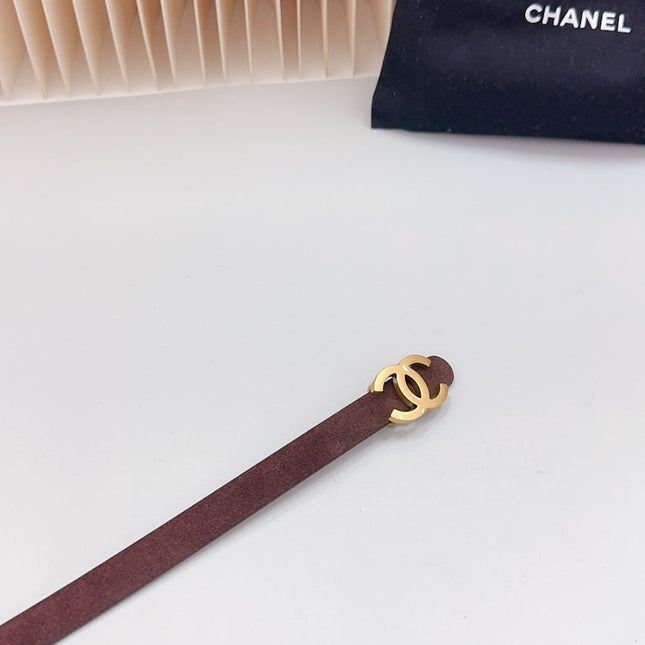 CC BELT 15 MM IN CHOCOLATE BROWN SUEDE WITH GOLD HARDWARE