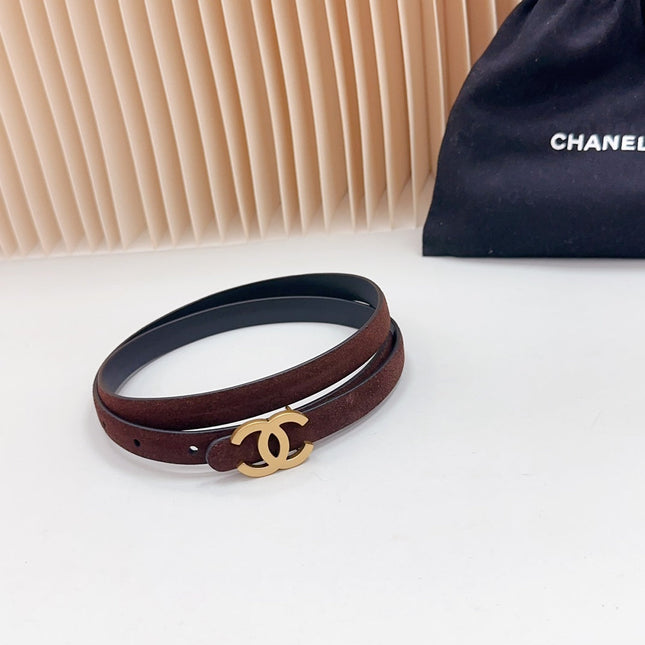 CC BELT 15 MM IN CHOCOLATE BROWN SUEDE WITH GOLD HARDWARE