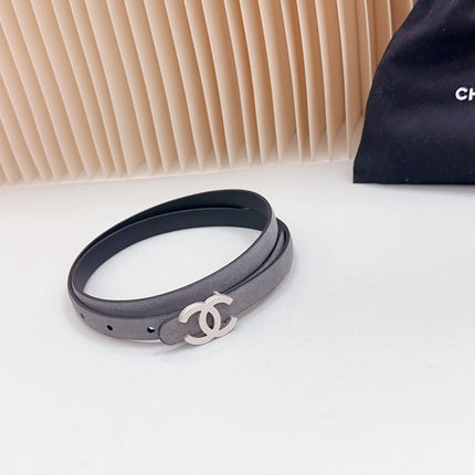 CC BELT 15 MM IN LIGHT GREY SUEDE WITH SILVER HARDWARE
