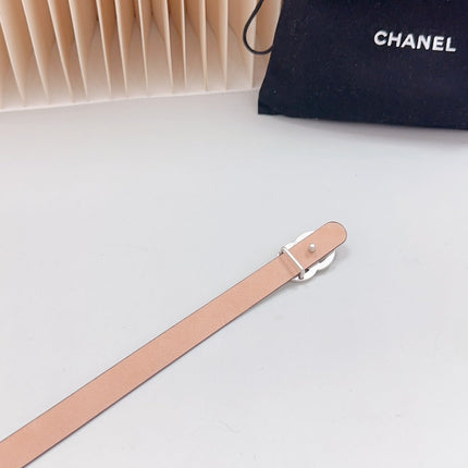 CC BELT 15 MM IN WHITE GRAINED CALFSKIN WITH GOLD HARDWARE