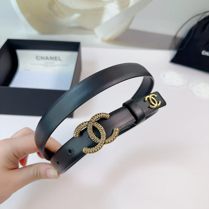 CC BELT 20 MM IN BLACK CALFSKIN WITH GOLD HARDWARE AND LOGO