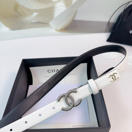 CC BELT 20 MM IN WHITE CALFSKIN WITH SILVER BUCKLE AND GOLD LOGO