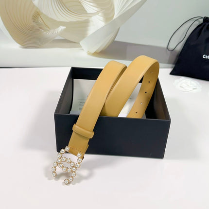 CC BELT 30 MM IN AMBER YELLOW SMOOTH CALFSKIN WITH GOLD HARDWARE ATTACH PEARL