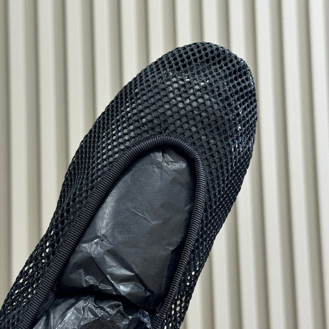 ALAIA FISHNET MESH BALLET FLATS 25S IN BLACK FABRIC