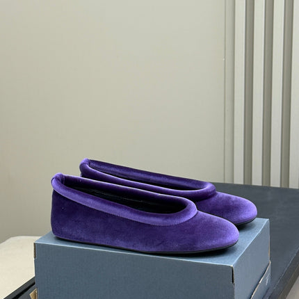 ALAIA 25S BALLET FLATS IN PURPLE VELVET