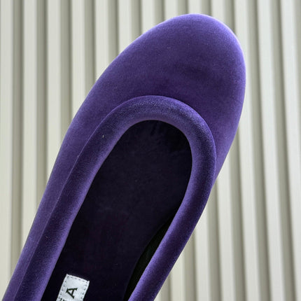 ALAIA 25S BALLET FLATS IN PURPLE VELVET