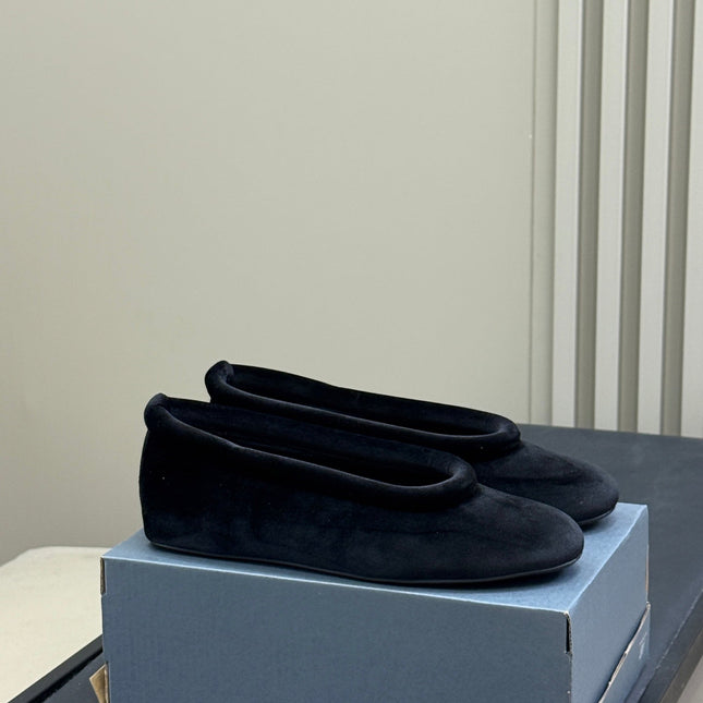 ALAIA 25S BALLET FLATS IN BLACK FULL VELVET