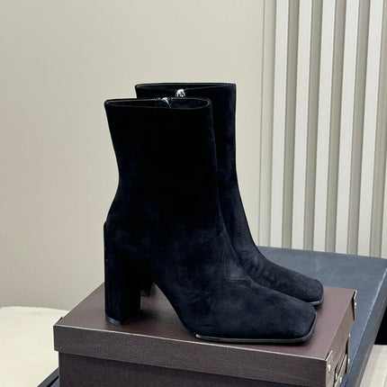 ALAIA 25S ANKLE HIGH-HEELED BOOTS IN BLACK SUEDE