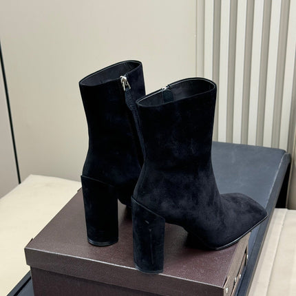 ALAIA 25S ANKLE HIGH-HEELED BOOTS IN BLACK SUEDE