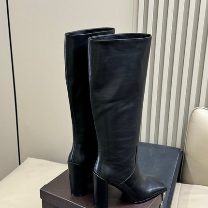ALAIA 25S KNEE-HIGH SQUARE-TOE BOOTS IN BLACK CALFSKIN