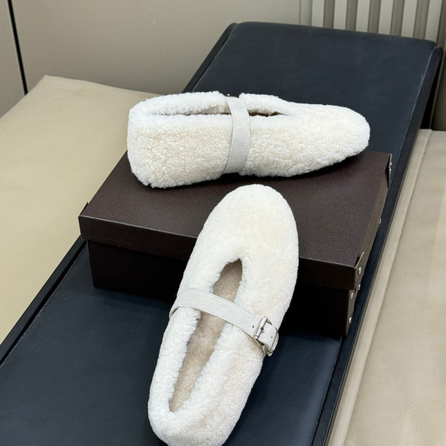 ALAIA 25S COZY MARY JANE SHEARLING FLATS IN WHITE