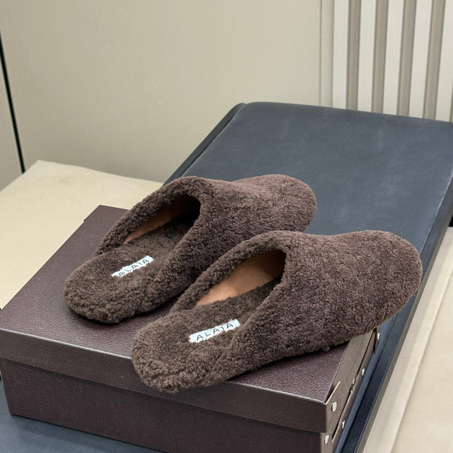 ALAIA 25S SHEARLING COZY SLIPPERS IN DARK BROWN