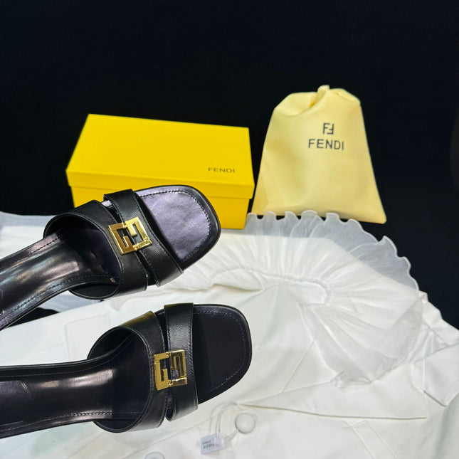 FENDI MEDIUM-HEELED 55 MM MULE IN BLACK LAMBSKIN WITH GOLD HARDWARE