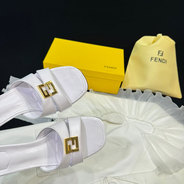 FENDI MEDIUM-HEELED 55 MM MULE IN WHITE LAMBSKIN WITH GOLD HARDWARE