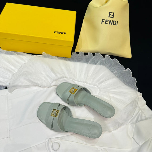 FENDI MEDIUM-HEELED 55 MM MULE IN ASH GREY LAMBSKIN WITH GOLD HARDWARE