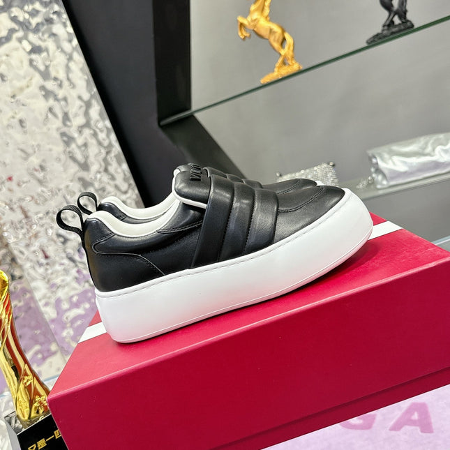 PUFFY LEATHER LOW TOP SNEAKERS IN BLACK LAMBSKIN