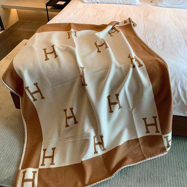 TIGRE BAYADERE BLANAVALON III THROW BLANKET IN CAMEL BROWN CASHMERE 407143