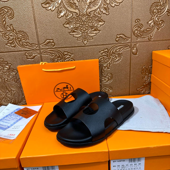 HM CIRCLE CUT SANDAL BLACK CALFSKIN