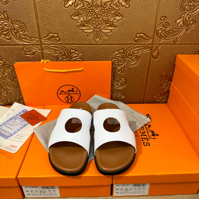 HM CIRCLE CUT SANDAL WHITE AND CARAMEL CALFSKIN