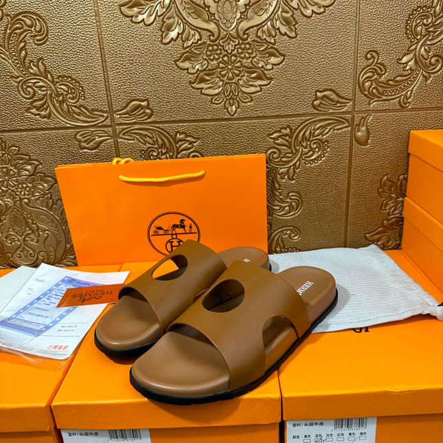 HM CIRCLE CUT SANDAL OCHRE CALFSKIN