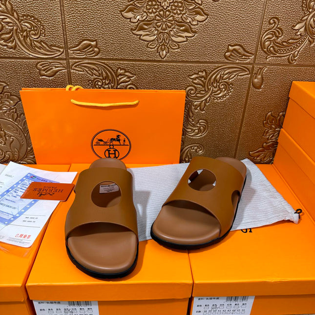 HM CIRCLE CUT SANDAL OCHRE CALFSKIN