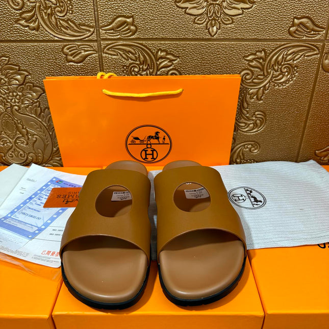 HM CIRCLE CUT SANDAL OCHRE CALFSKIN